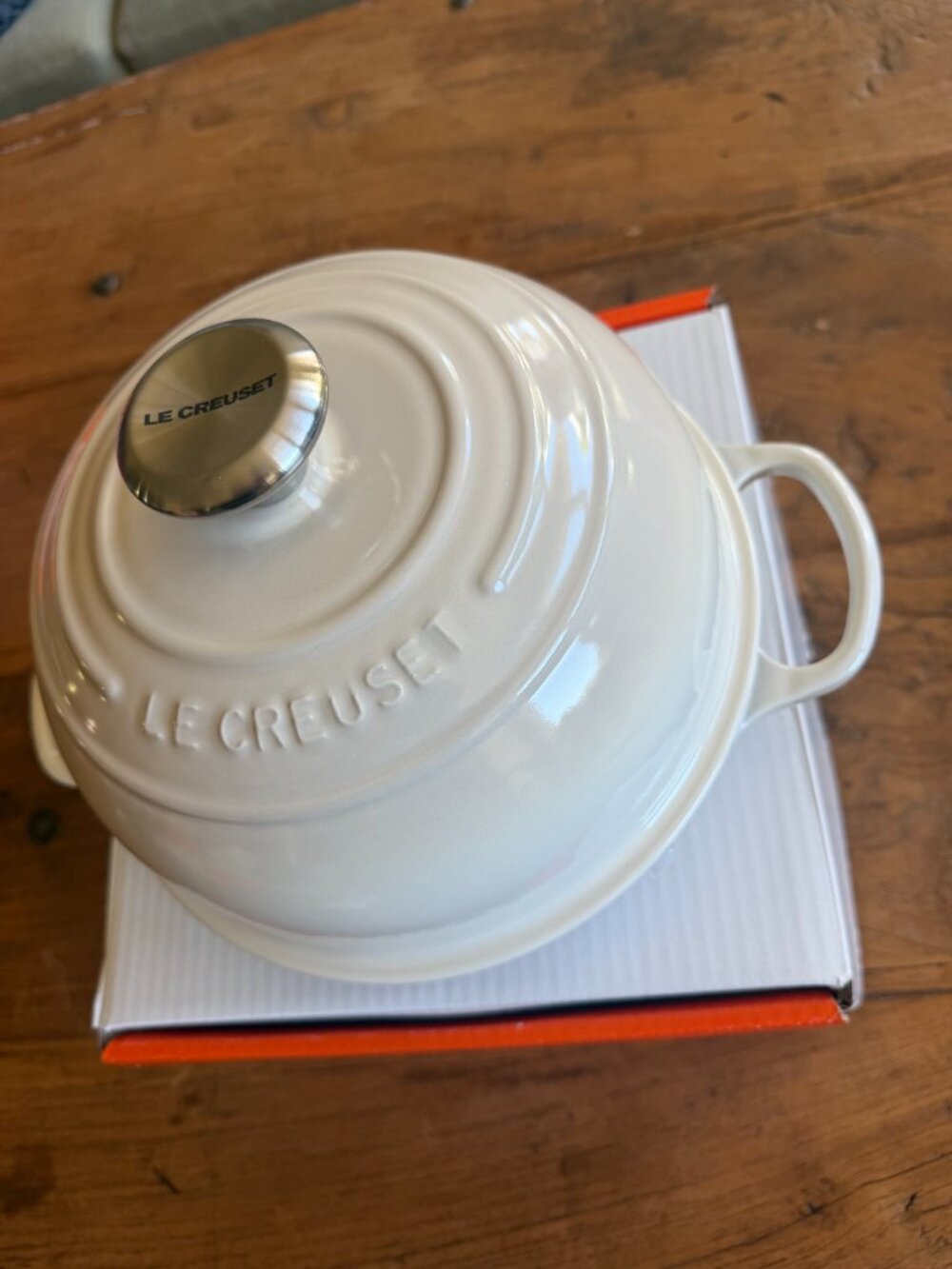 Le Creuset Signature Enameled Cast Iron 1 3/4 qt 9 1/2 " Bread Oven Meringue NEW - Picture 14 of 16
